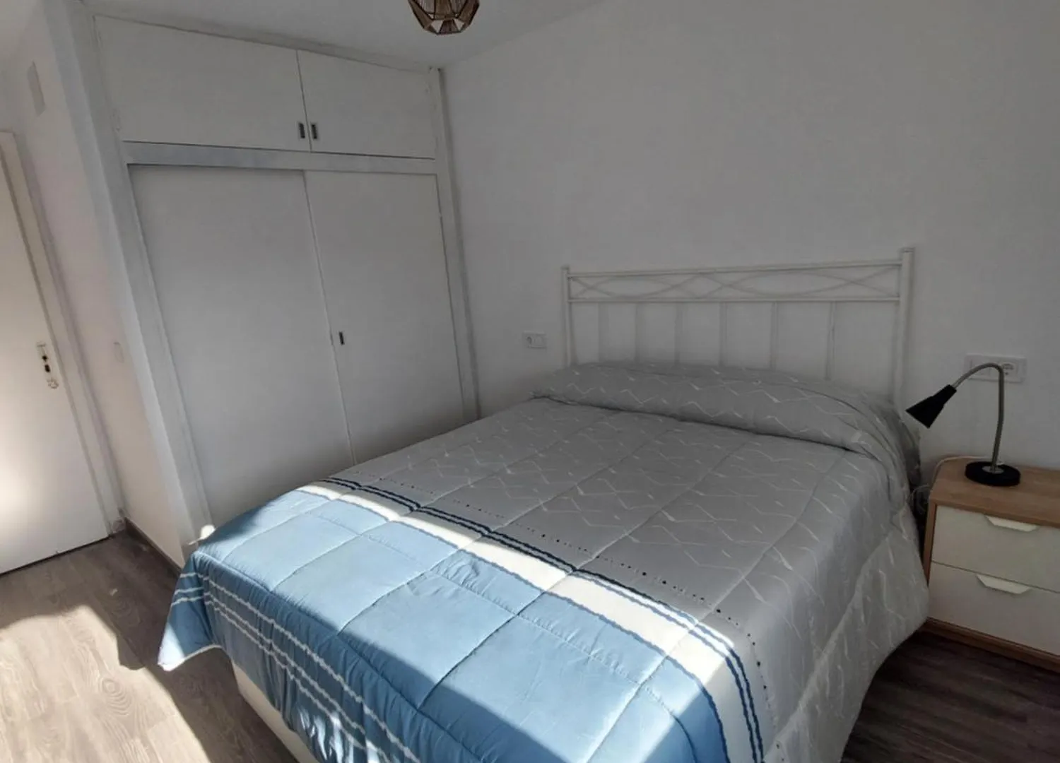 Modern Apartment בנאלמדנה