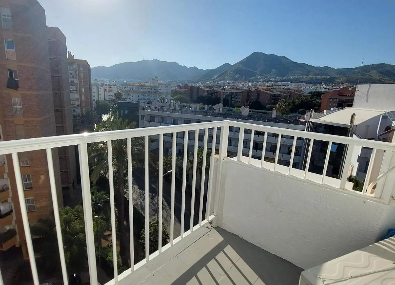 Modern Apartment בנאלמדנה